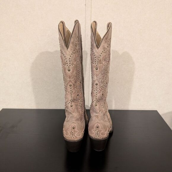Corral Cream/Tan Studded Boots 8.5 Retired Style